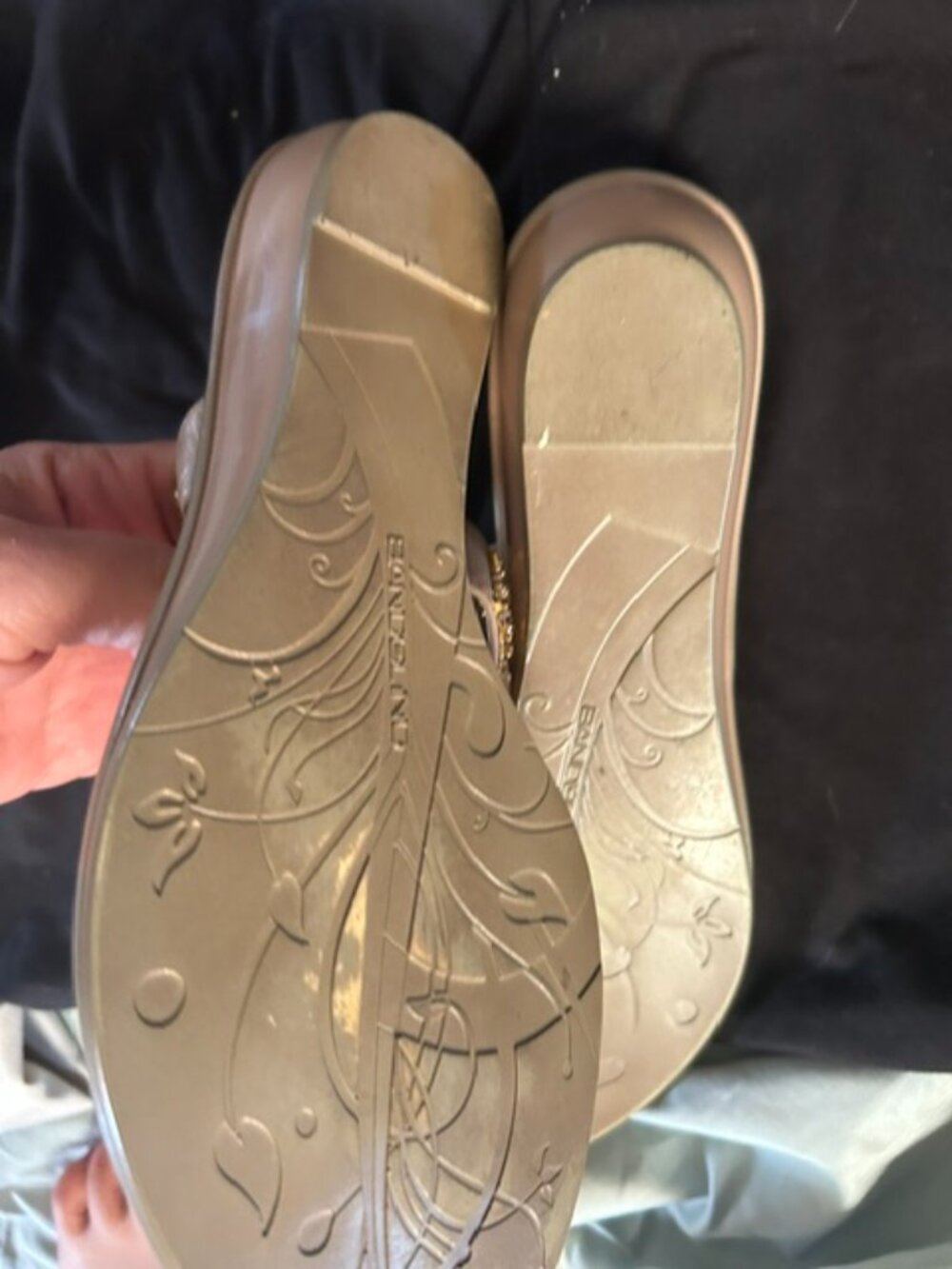 size 81/2 8.5 womens gold bling shoes sandals 8 1/2 eight - Picture 6 of 8